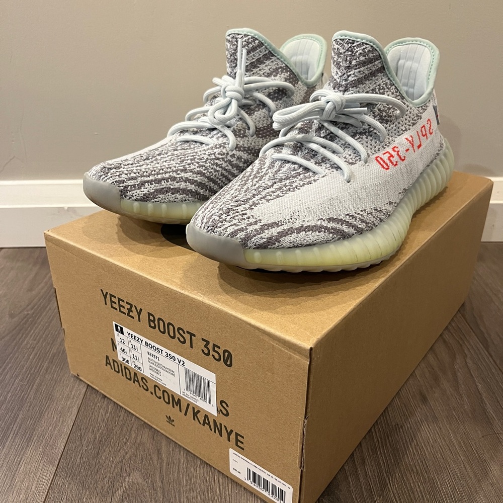 Adidas Yeezy Boost 350 V2 - Blue Tint